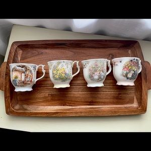 BRAMBLY HEDGE 4 seasons tea cups set 💛
